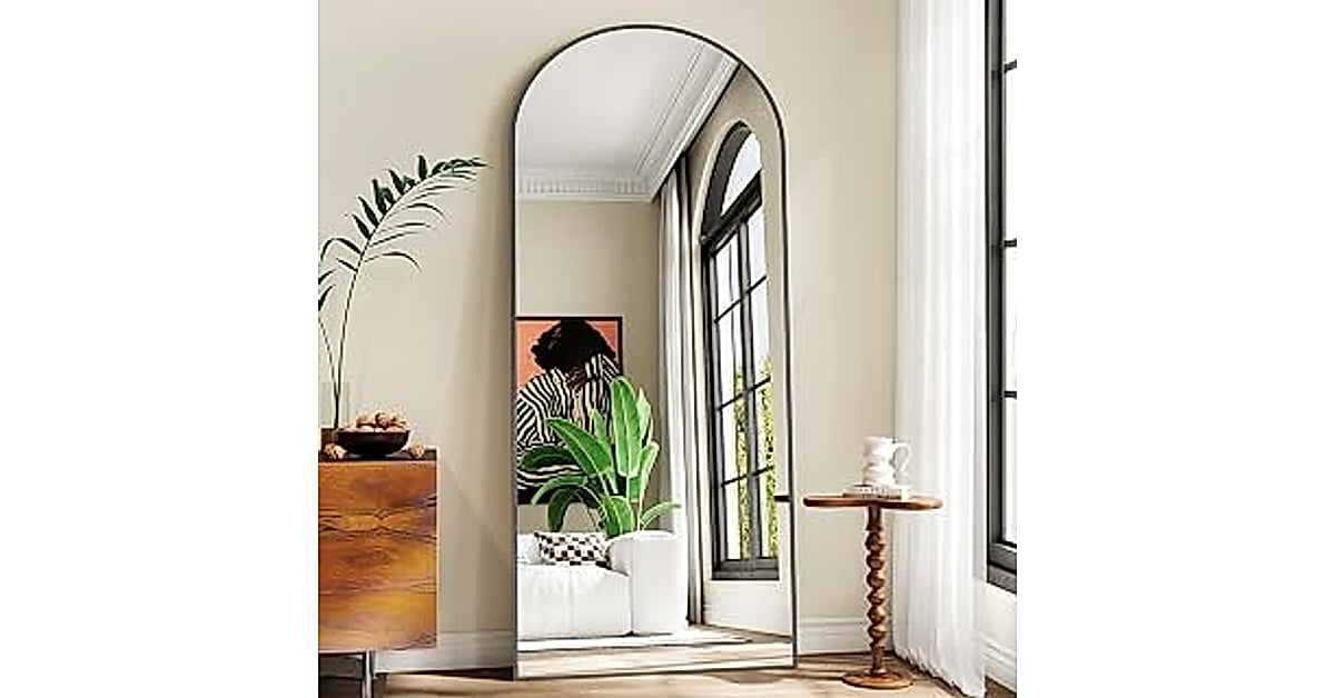 this mirror weighs