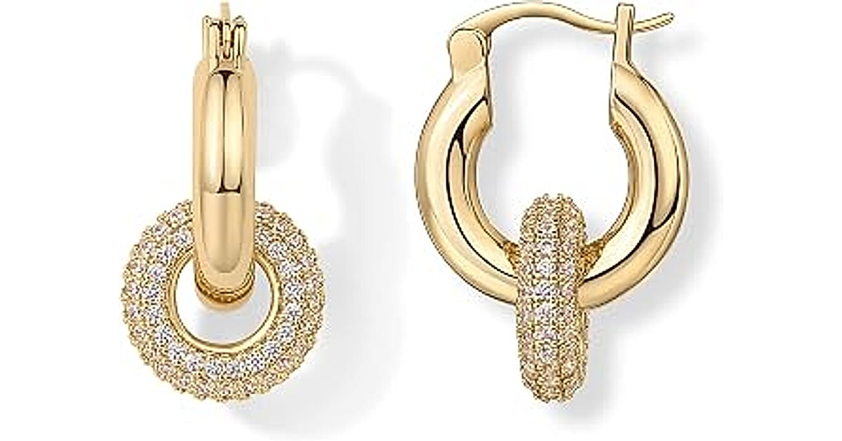 Small Gold Ornaments: 10 Amazing Ways to Elevate Your Holiday Decor 1 small gold or